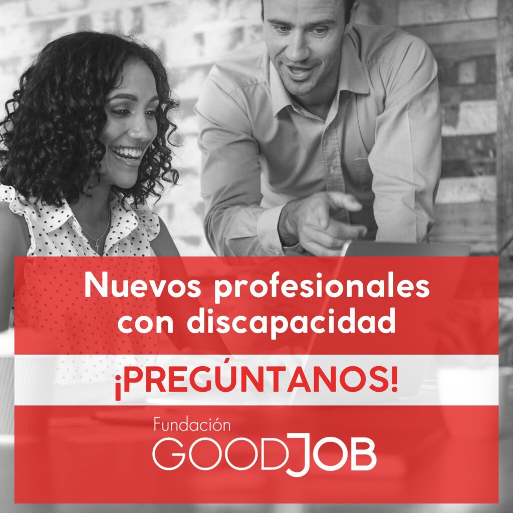 Dos personas firmando un acuerdo en una mesa, con el logotipo de Inetum en el fondo sobre una pared verde. En la pantalla detrás se muestra información de la Fundación GoodJob.