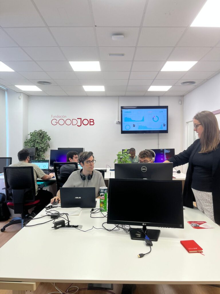 Aula del programa IMPACT sobre ciberseguridad, motor de la inclusión laboral de personas con discapacidad